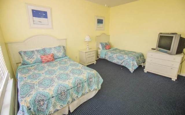 Kathy S Runaway Beach Condo