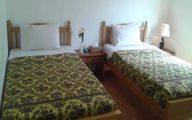 Honey Day Hotel