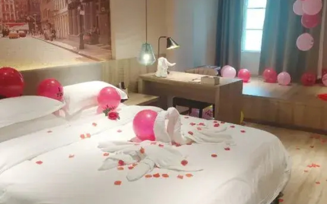 Countryside Yaqing Hotel (Shantou High-speed Railway Station Xinjin Food Plaza)