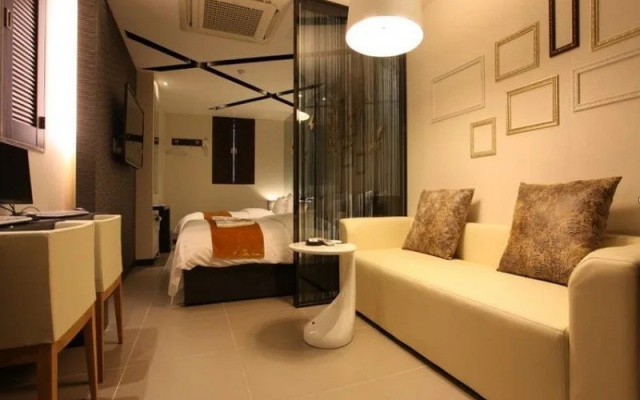 Vago Tourist Hotel