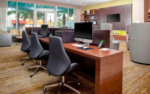 Courtyard by Marriott DeLand Historic Downtown