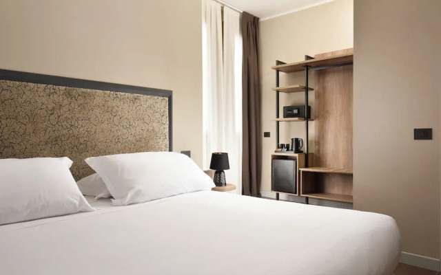 Essence Hotel