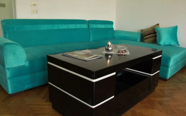 Omar Apartment