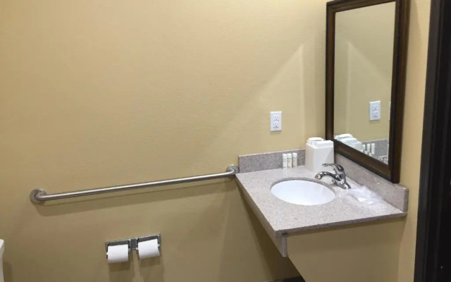 La Bonita Inn & Suites