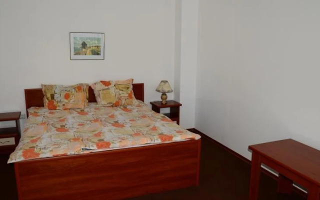 Kirovi Guest House