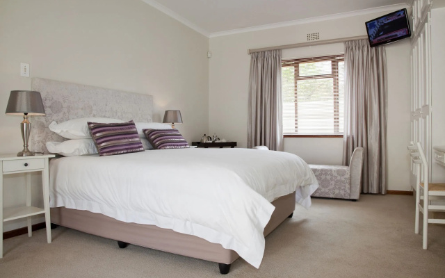 Penguino Guest House