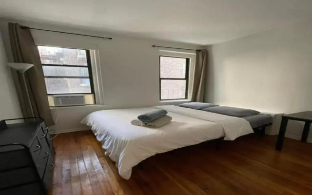 Hell's Kitchen 1 BR Apt. (8416)