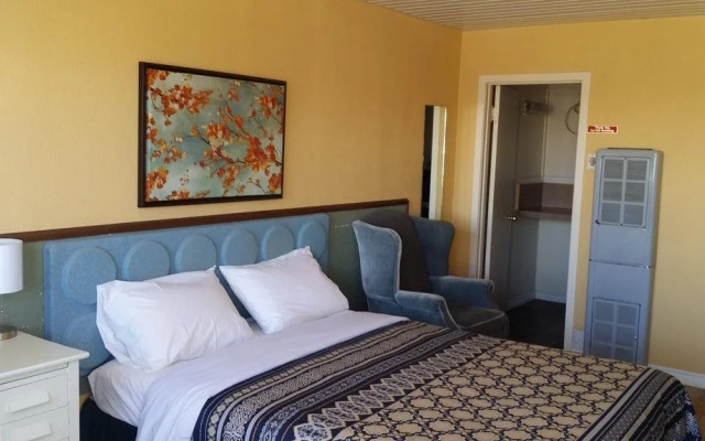 Century II Motel