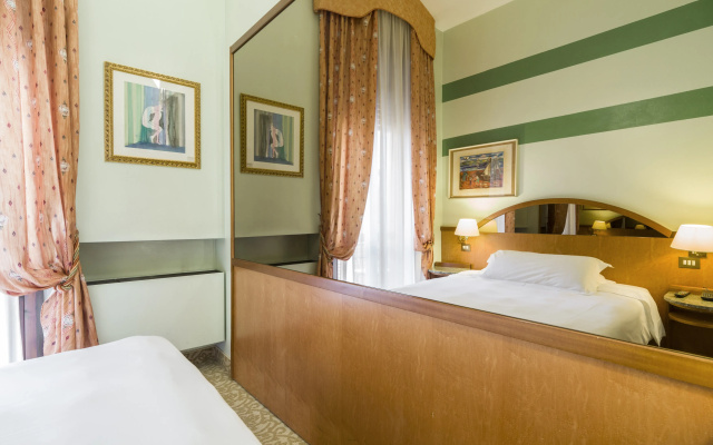 Hotel Carrobbio