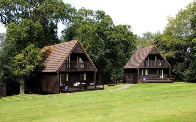 Woodbury Park Hotel вид на фасад