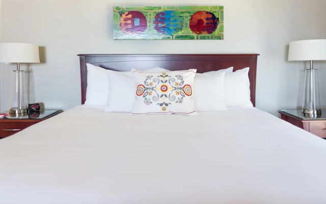 Whale Cove Inn