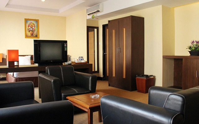Abadi Hotel Sarolangun