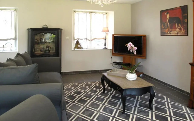 Holiday Home La Lucerie - BAY402