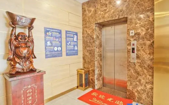 Q8 Hotel