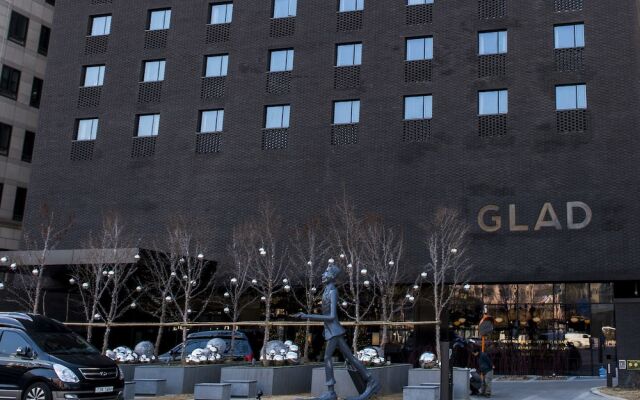 GLAD Hotel Yeouido вид на фасад