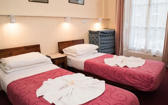 Lynton Hotel