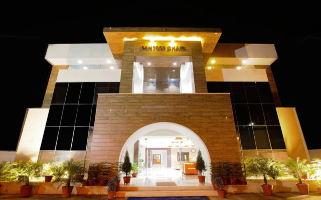 hotelImage