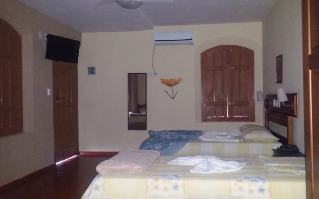 Hotel Lázaro Ubatuba