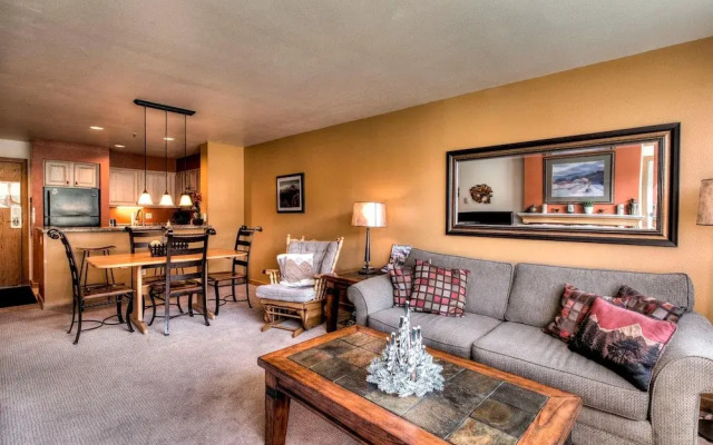 Lakeshore 1540 by Book by Owner