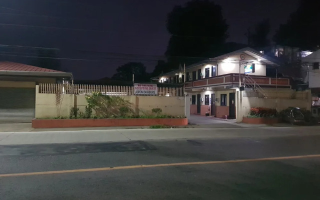 Enriquez Lodge