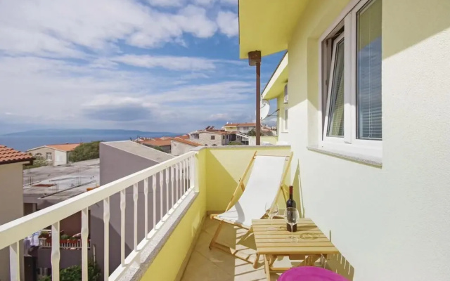 Amazing Home in Makarska With Wifi and 3 Bedrooms