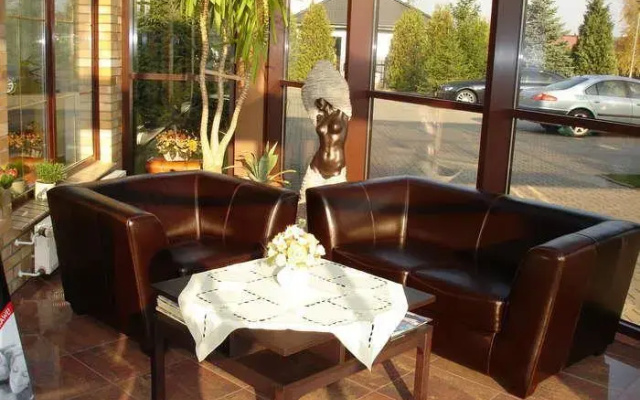 Hotel Trawa