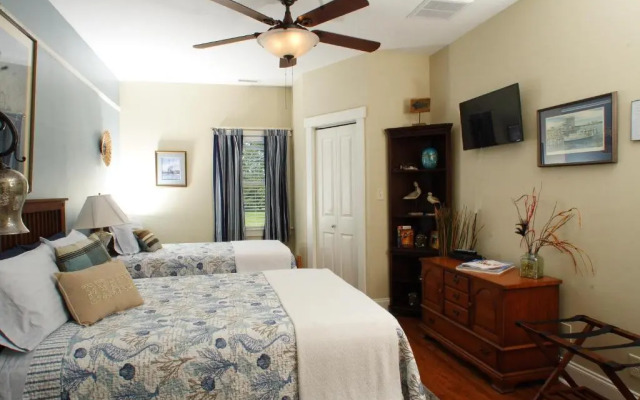 Seven Oaks Bed & Breakfast