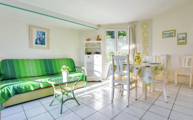 Modern Holiday Home in Sainte-Marie-de-Re near Sea