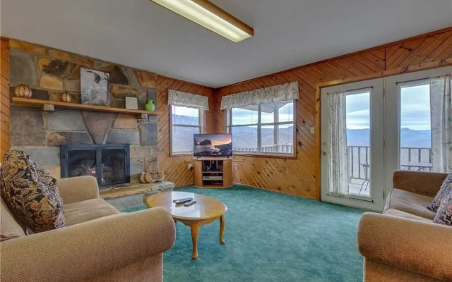 Crestview - Two Bedroom Cabin