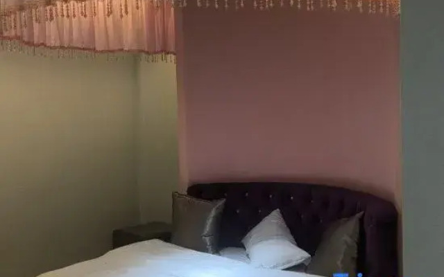 Muliangchen Shuihui Hotel (Wanda Plaza Longta)