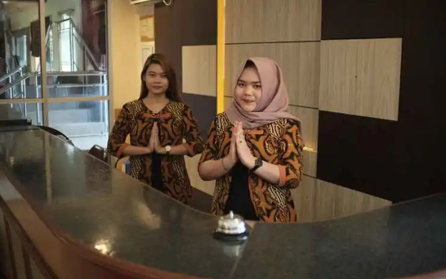 Grand Raodah Hotel