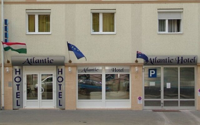 Отель Atlantic Hotel Венгрия, Будапешт - - забронировать отель Atlantic Hotel, цены и фото номеров вид на фасад