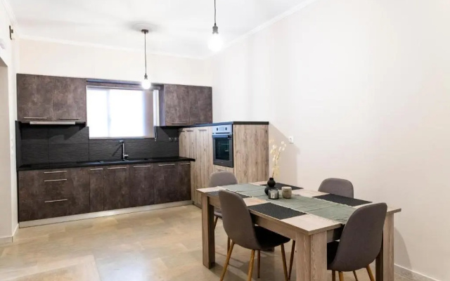 Walnut home apartment near Ancient Olympia
