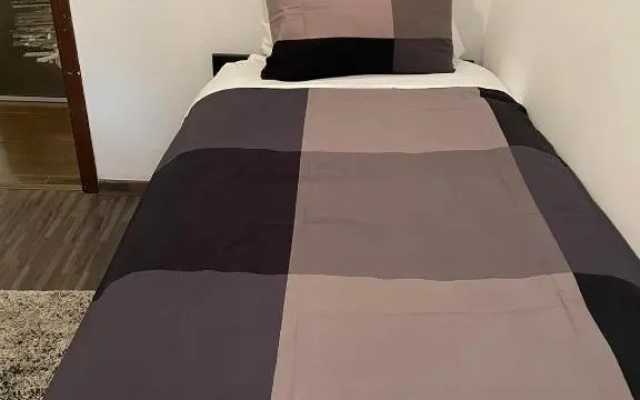 Modern apartment with garden in Antwerp, 10min from City center