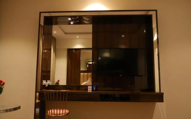 Oaktree Hotel