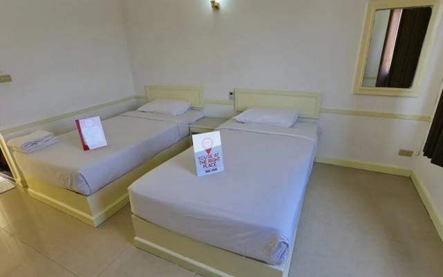 Nida Rooms Chang Mai Airport 99 at The Family Hotel