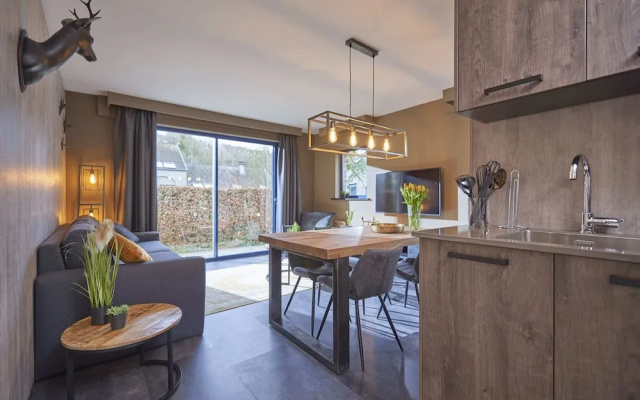 Modern Apartment With Terrace