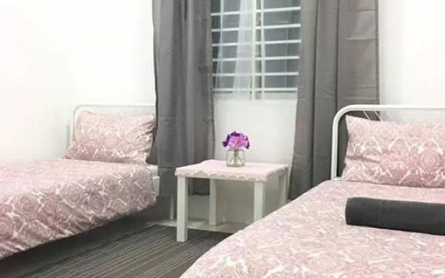 Ceri Merah Homestay