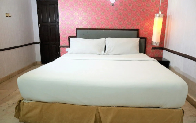 Hotel Istana Permata Dinoyo