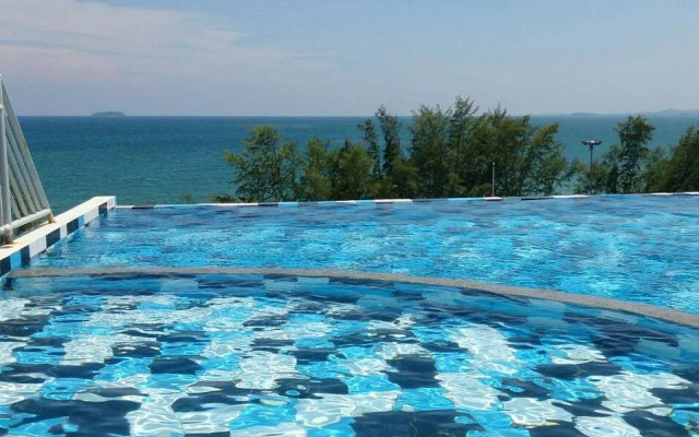 Grand Beach Condominium (Room. B26)