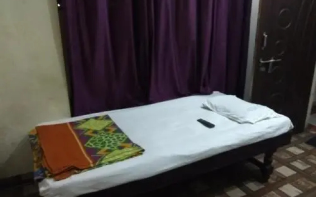 Hotel Karnataka Deluxe