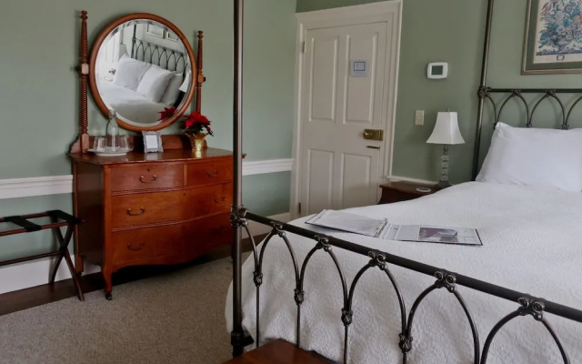 Inn at Glencairn