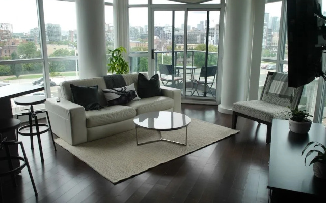Amazing 2BR Condo with Stunning Views