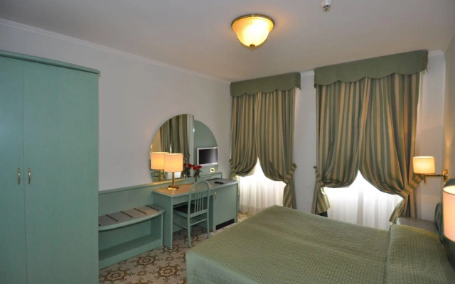 Cavour 30TRE - Hotel Moderno