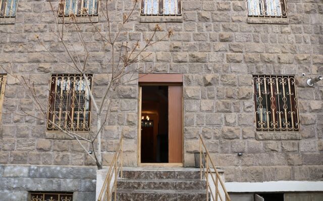 333 Hotel in Yerevan, Armenia from 37$, photos, reviews - zenhotels.com hotel front
