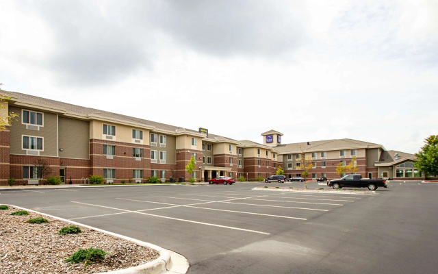 Sleep Inn & Suites Madison - Monona