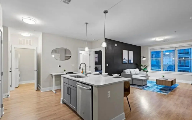 Upscale 3BR Suite Mins Uptown Charlotte