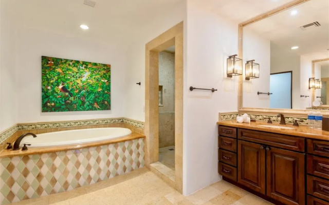 Hacienda Beach 3 Bdrm. Includes Cook Service for Bkfast & Lunch...best Deal in Hacienda!