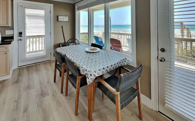 Lungomare by Topsail Realty