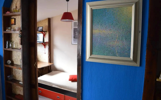 Atelier 9 - Art Mansard Studio